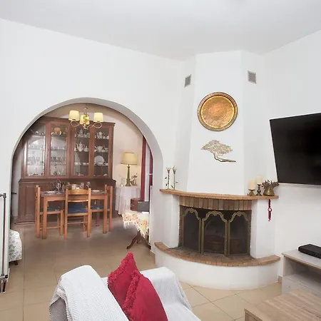 Holiday home Eleni's House By Corfuescapes *